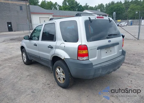 2005 Ford Escape Xls из США, поврежденный, VIN 1FMYU92Z35KC10851